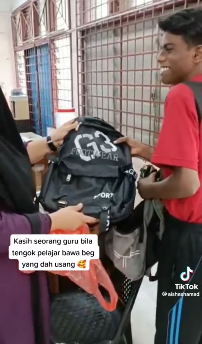 schoolbag