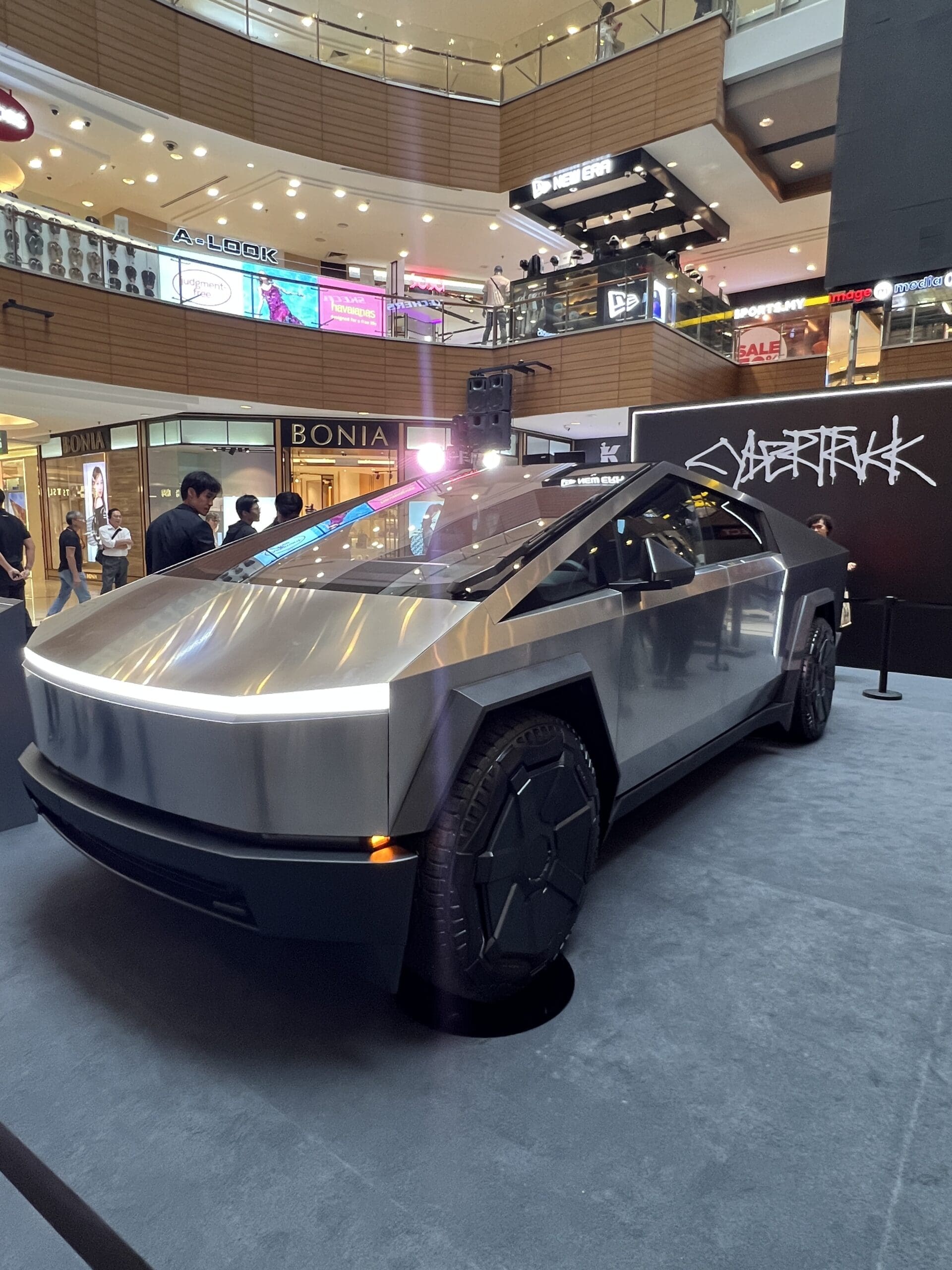 Tesla Cybertruck