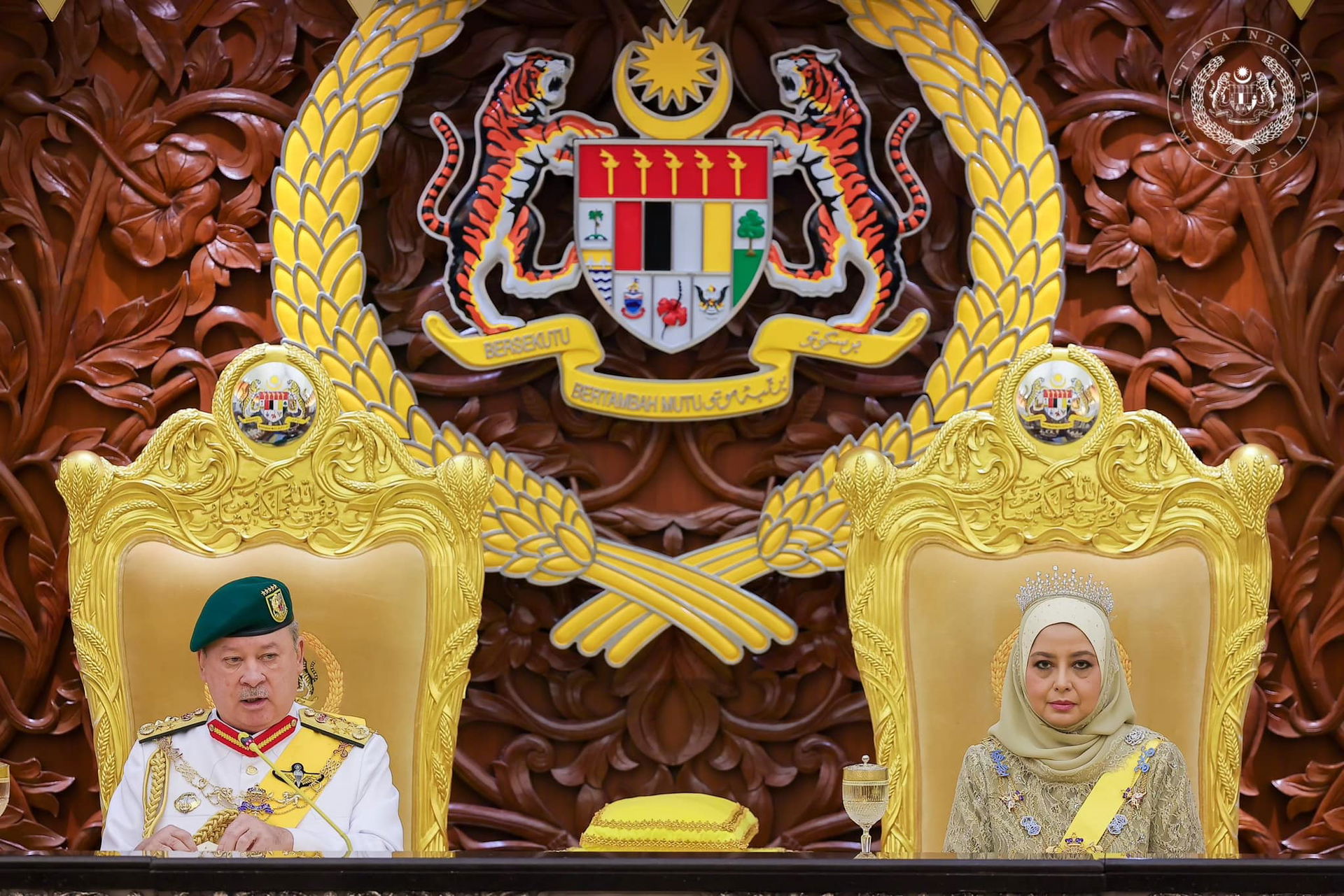 M'sian King Sultan Ibrahim and his wife