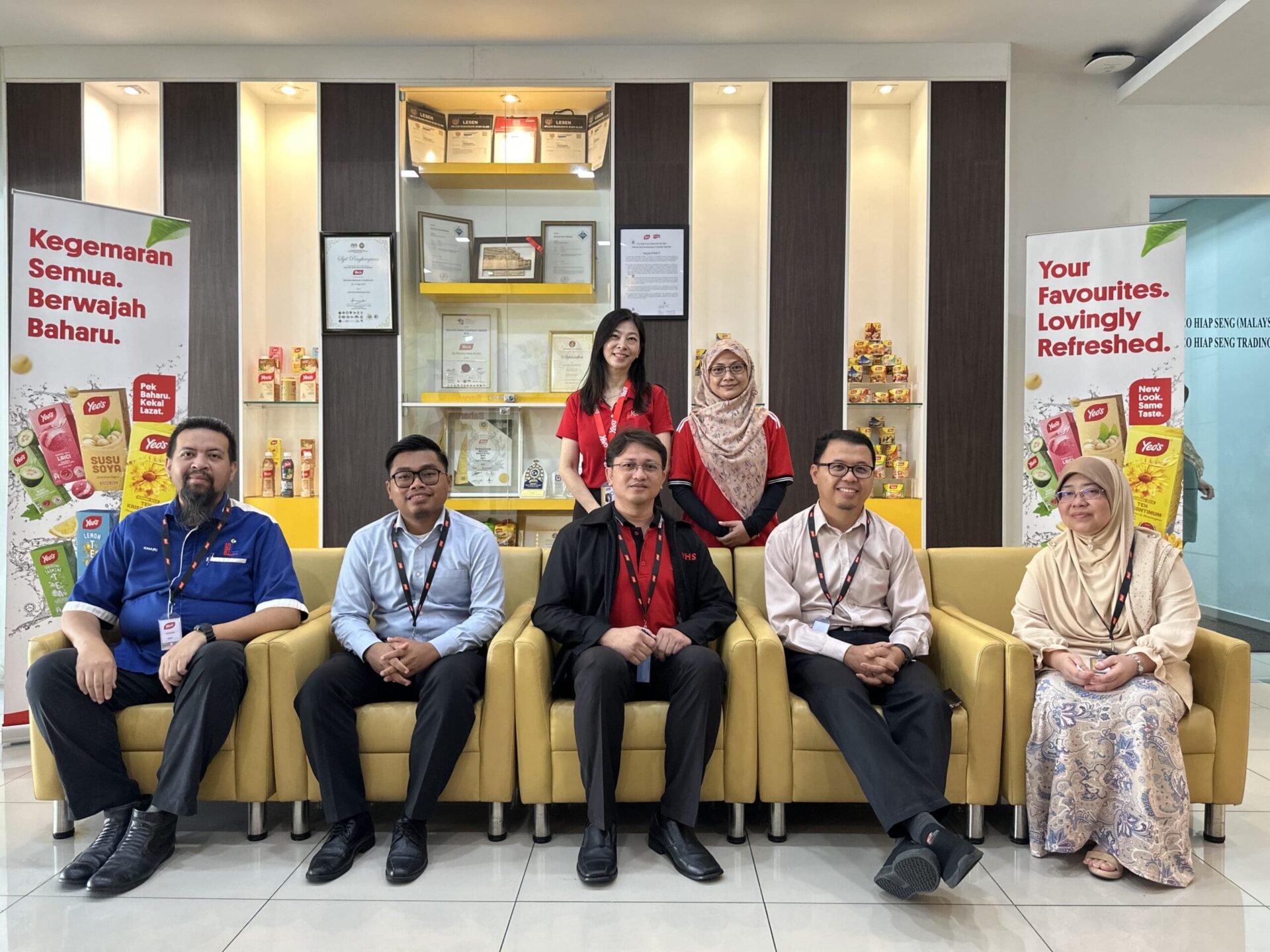 Yeo’s Malaysia Staff with rep from JAIS & JAKIM Halal dept