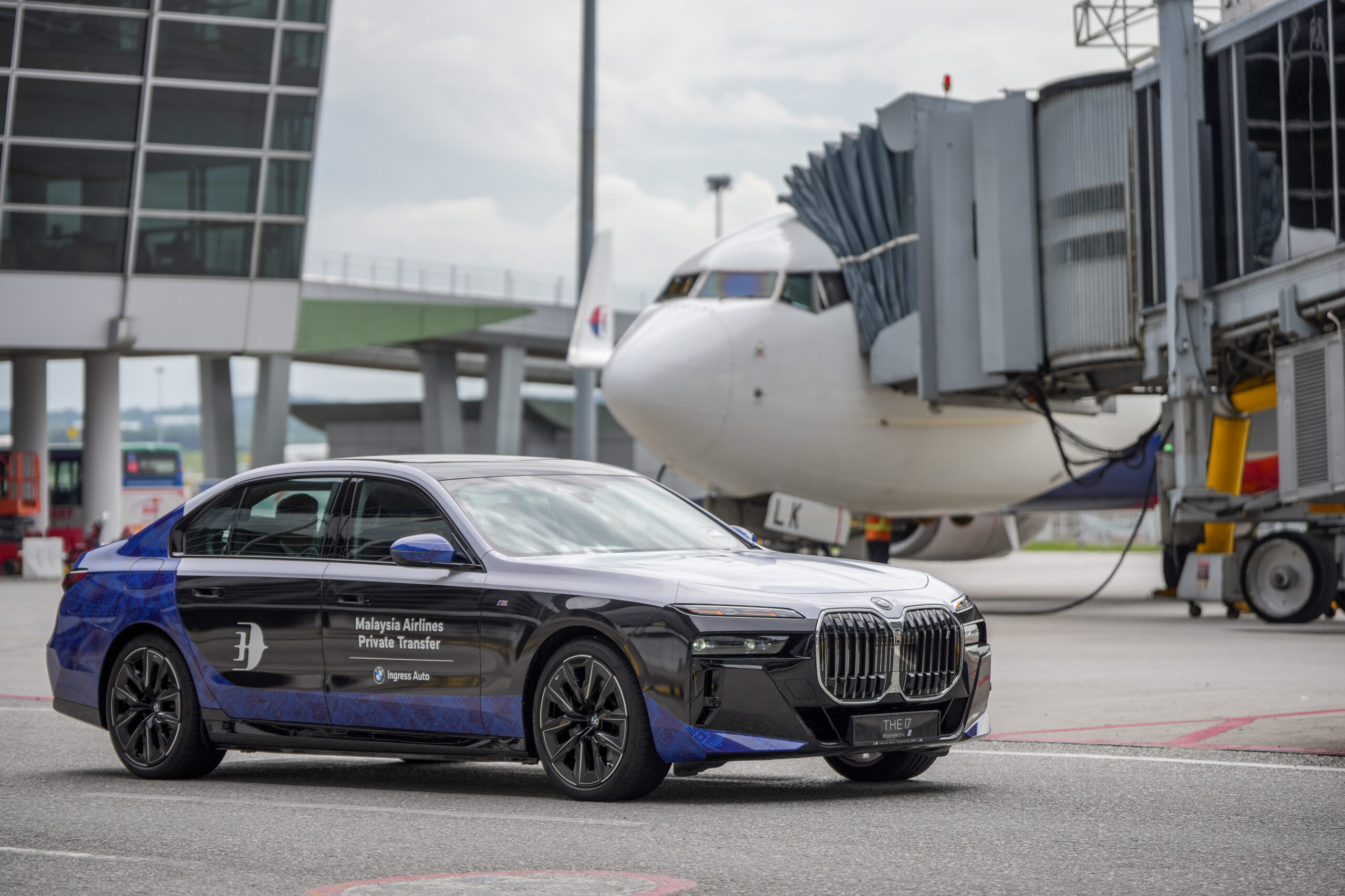 03. Malaysia airlines to introduce exclusive luxury private terminal transfer service with bmw group malaysia and ingress auto beginning 1 january 2024