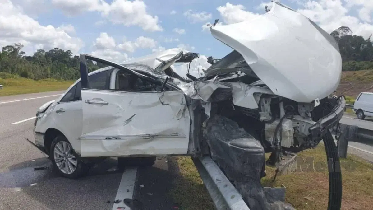 20yo private sector businessman dies in a deadly car crash on lpt2 | weirdkaya