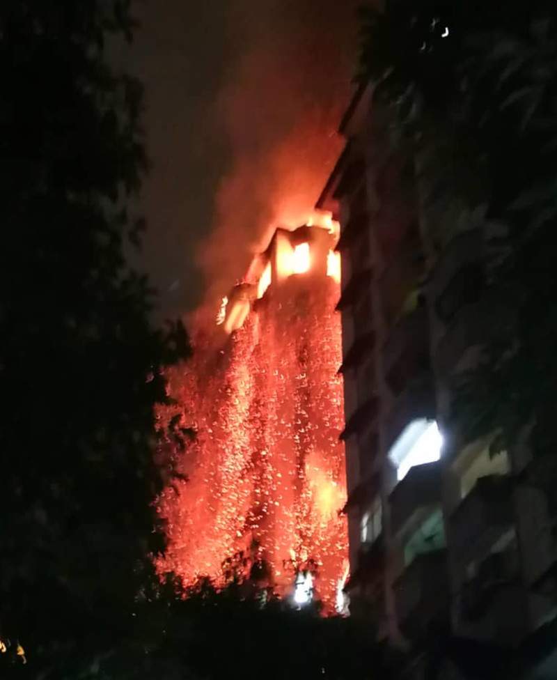 Massive fire burns down two units at bukit oug condominium