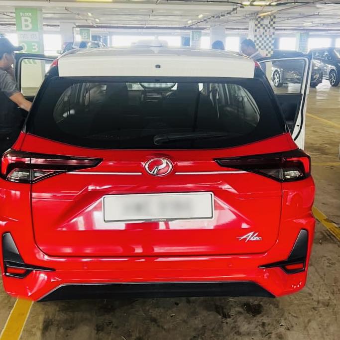 Klia illegal taxi tout