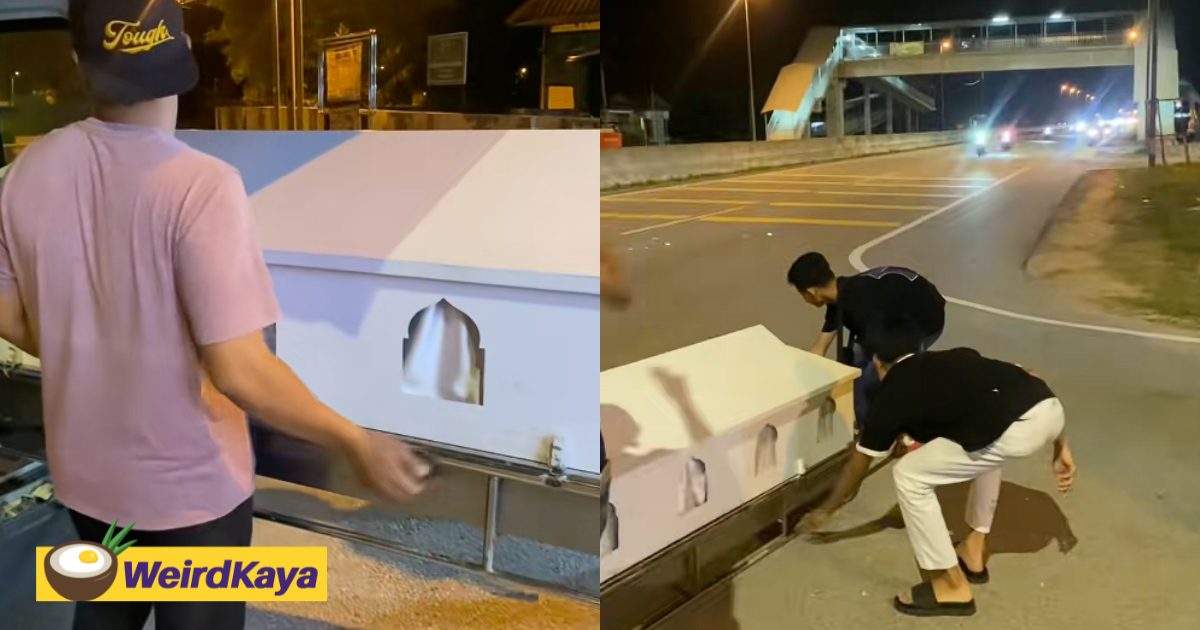 ‘Your Final Destination’ – M’sian Youths Place Coffin At Roadside To Warn ‘Mat Rempits’ Of Their Behaviour | WeirdKaya