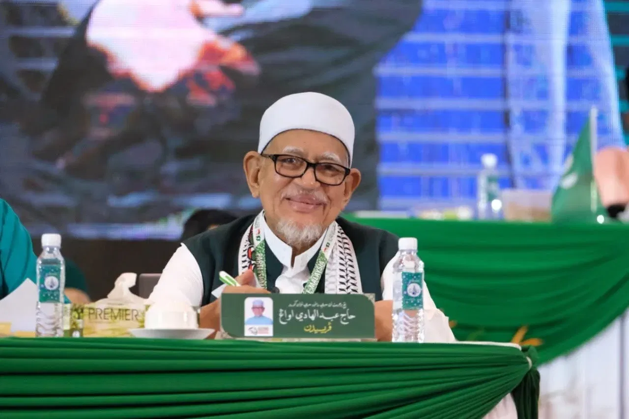  wk hadi awang .jpg 