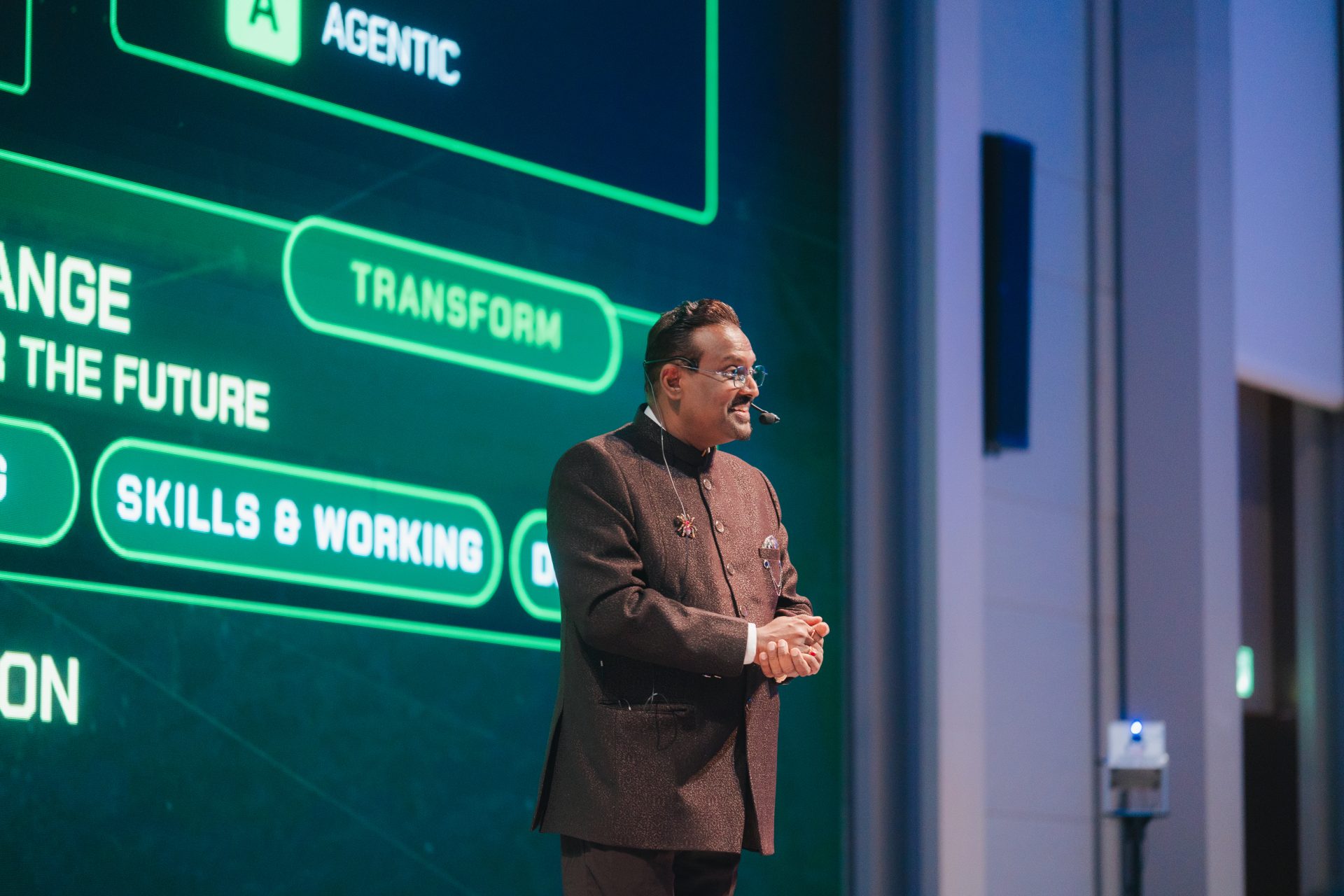 3 - Co-founder Shankar Nagalingam sharing insights on reshaping skills, work, and future leaders at the Summit of Titans II