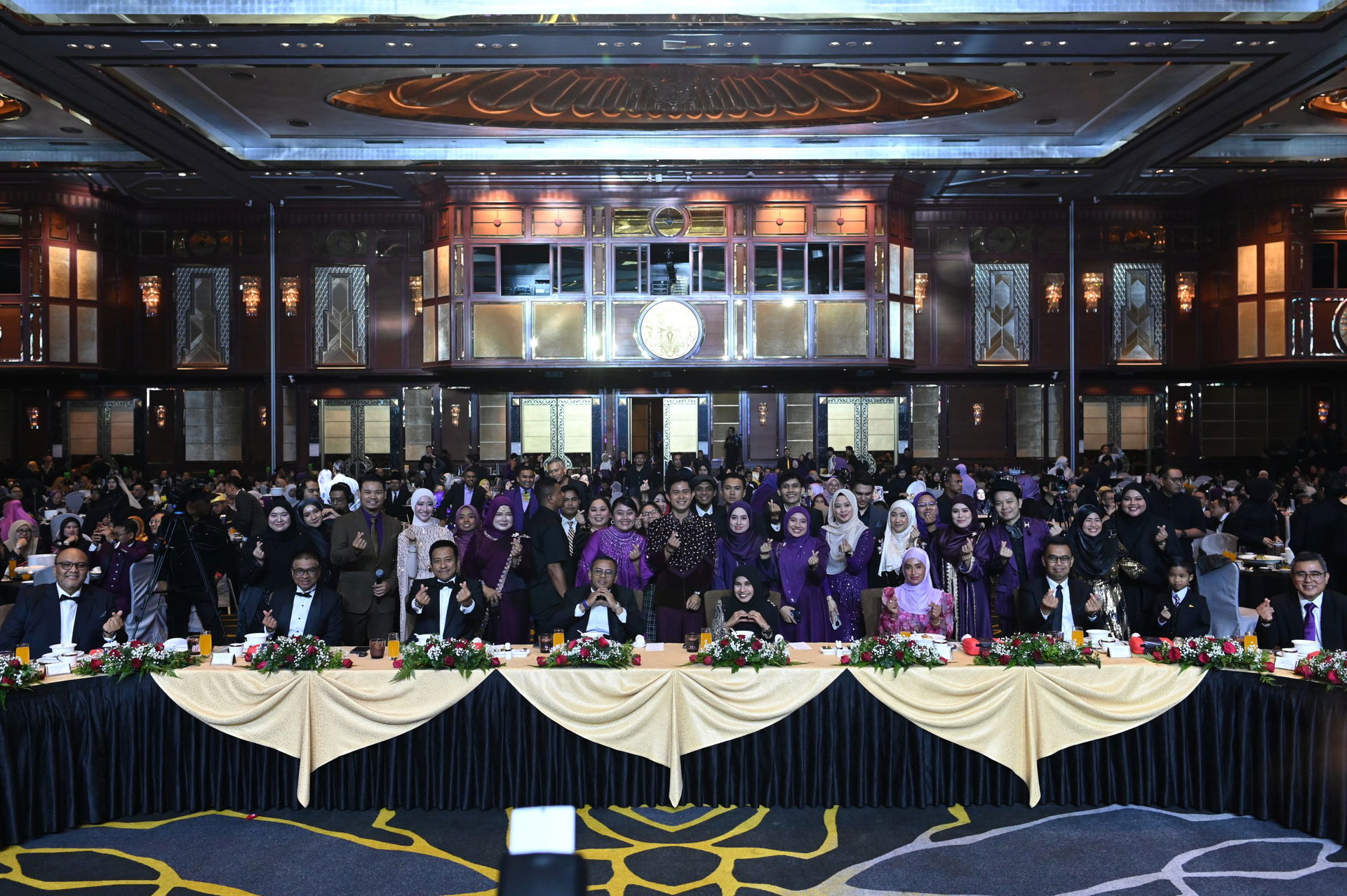 3 - Entrepreneurs pose for a group photo