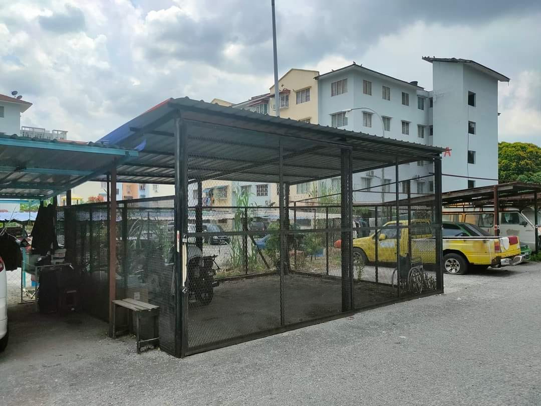 ‘personal garage at open parking area in  pangsapuri seri indah, selangor