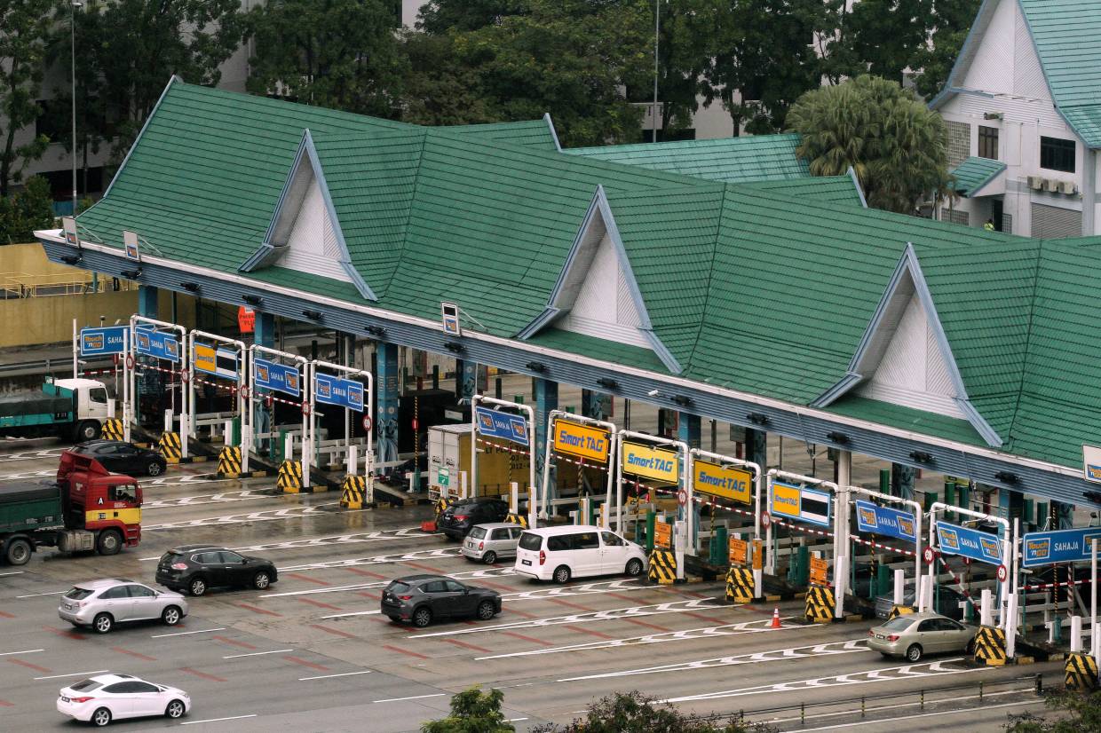 Comment - m'sians set to use debit and credit card for toll payment this september