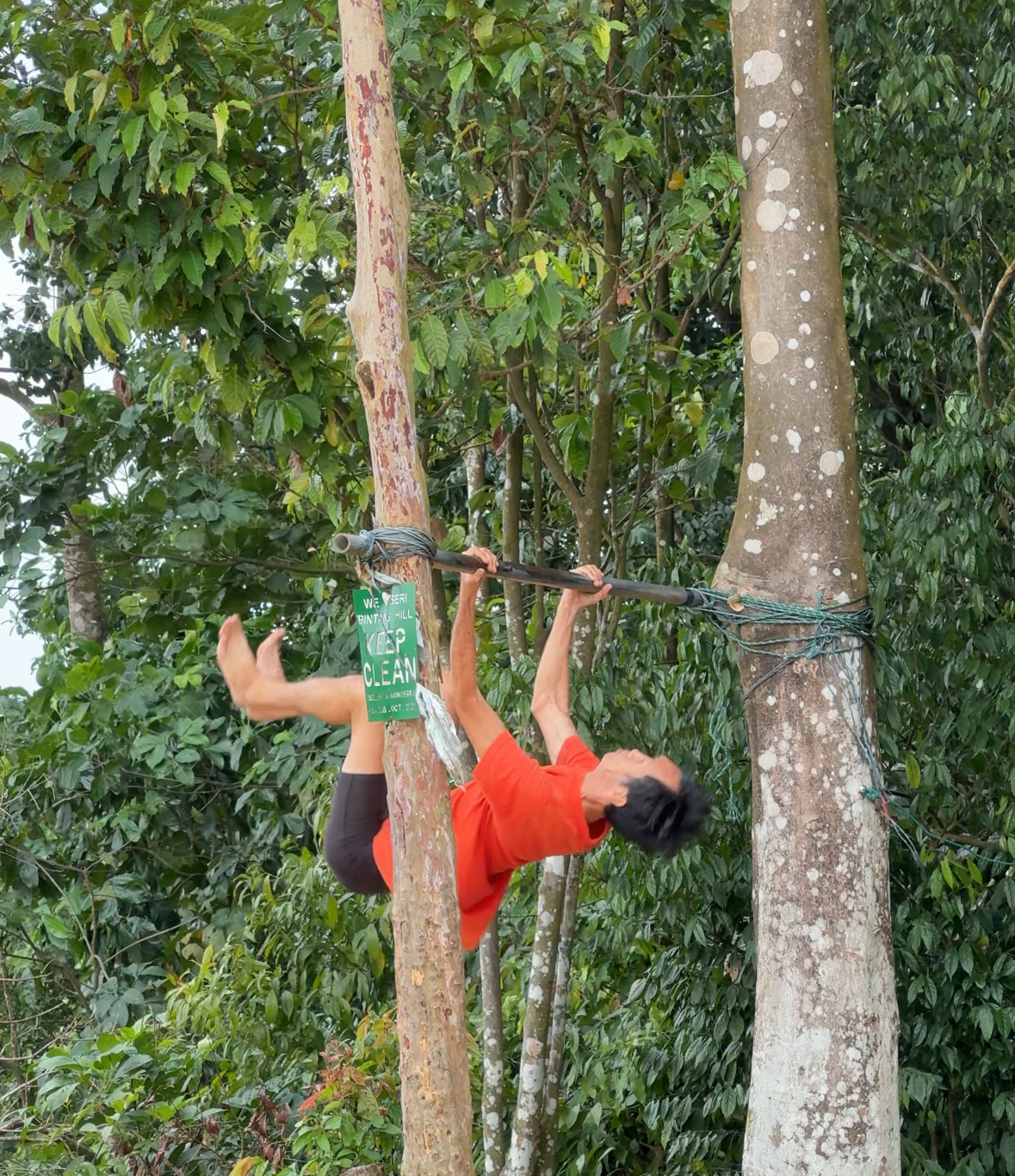 63yo m'sian man does push-ups & bodyweight exercises after few rounds of hiking | weirdkaya