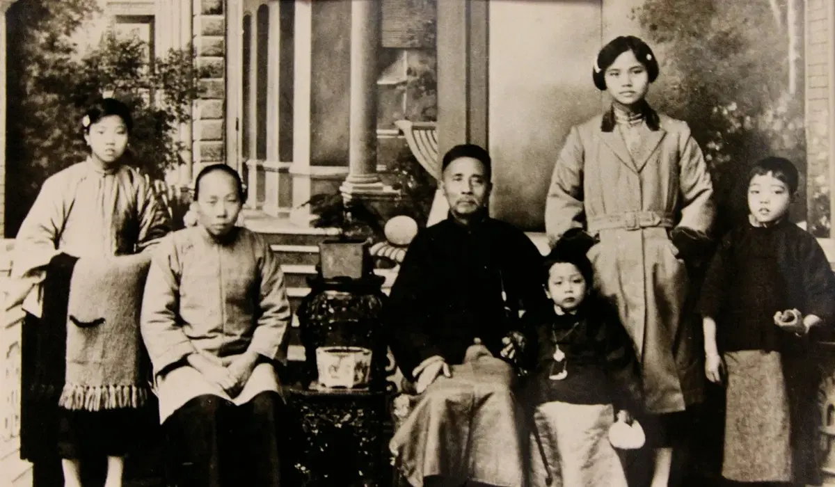 Robert kuok's family