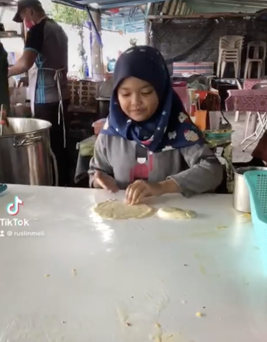 7yo malaysian flip roti canai 03