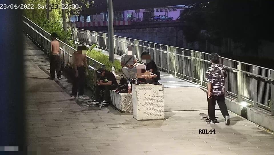'busted': dbkl exposes m'sians skateboarders who destroyed signboard near midnight | weirdkaya
