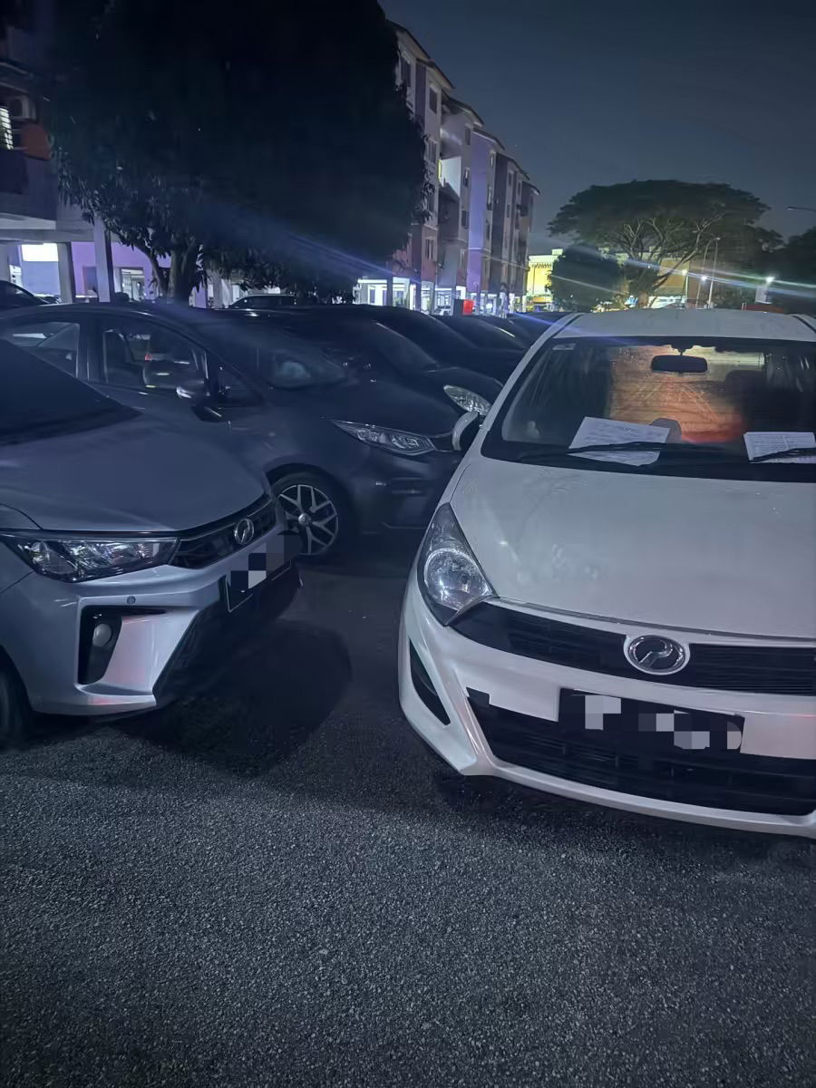 Car blocked for 10 hours (2)