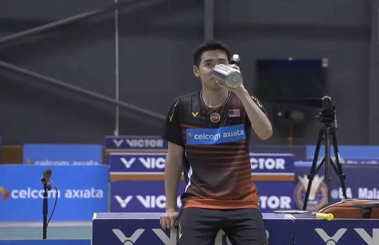 Cheam june wei during a match