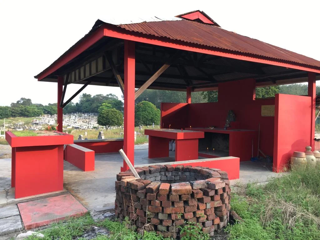 Chong Hwa Cemetery in Mantin