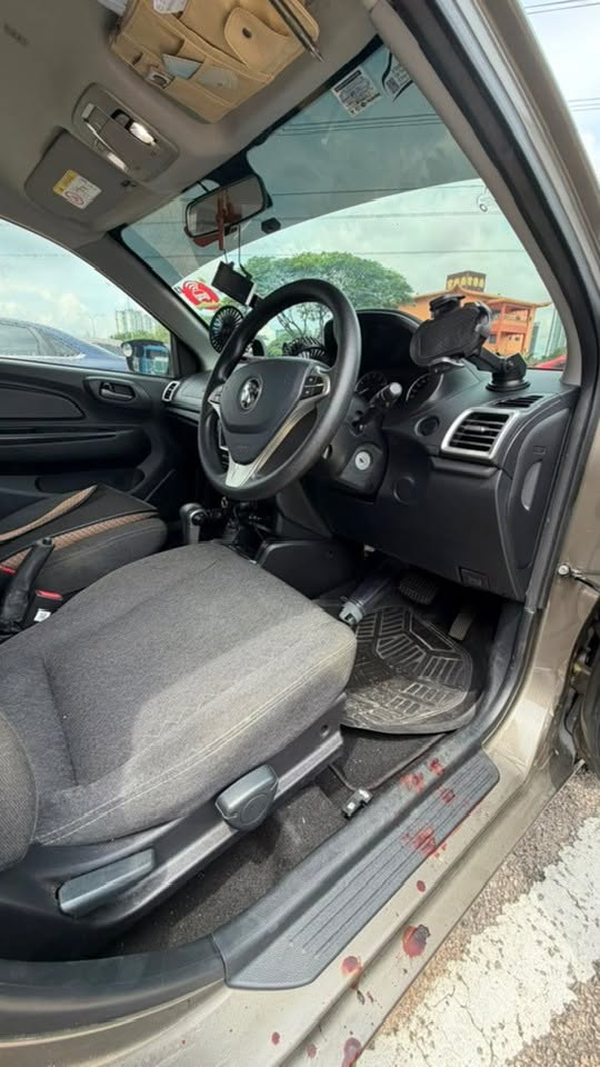 E-hailing driver loses teeth (3)