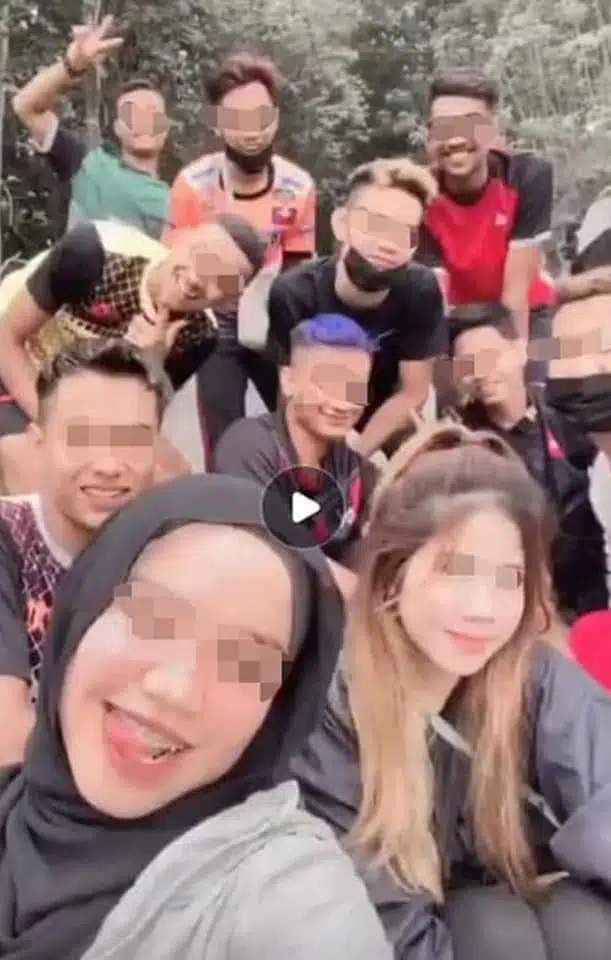 Group of friends ignore sop to go on a hike in perak