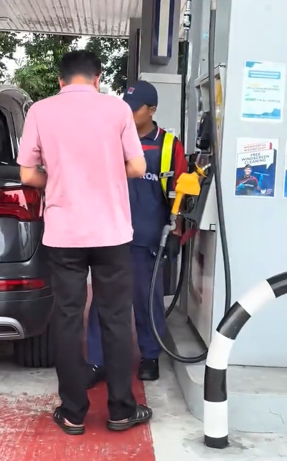 Failed RON95 refuel attempt (2)