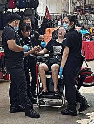 Food fight in S'pore (2)