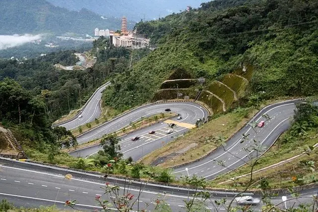 Wow, genting is reopening soon? 8 must-dos only 90s m'sians can relate to | weirdkaya