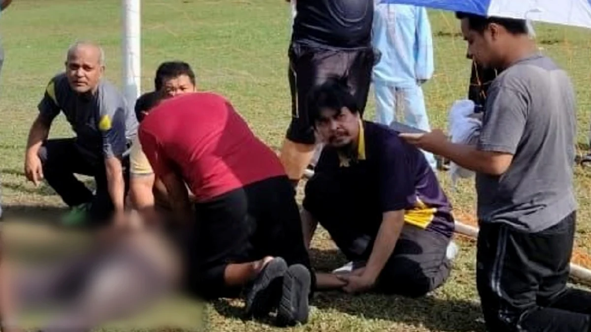 Goalkeeper dies during match (1)