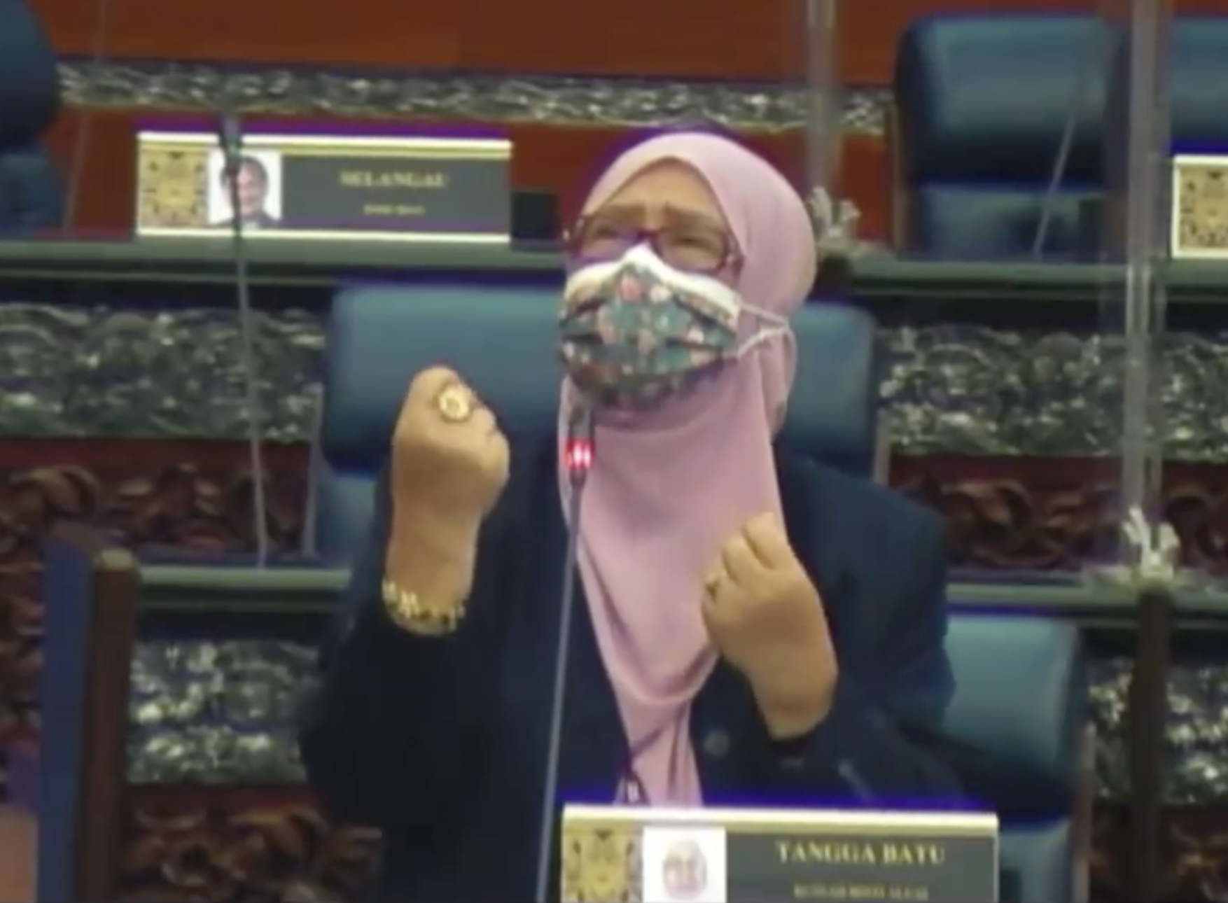 It's like drinking malay woman, tangga batu mp rusnah aluai shares her thought over timah controversy (2)