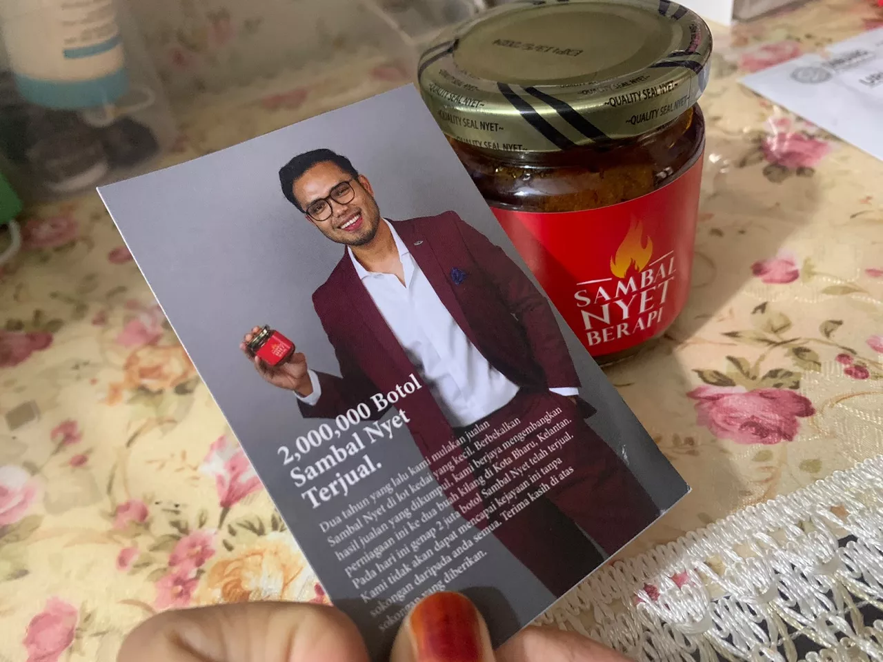 Fake version of khairul aming’s sambal nyet surfaces online, sparks outcry from netizens | weirdkaya