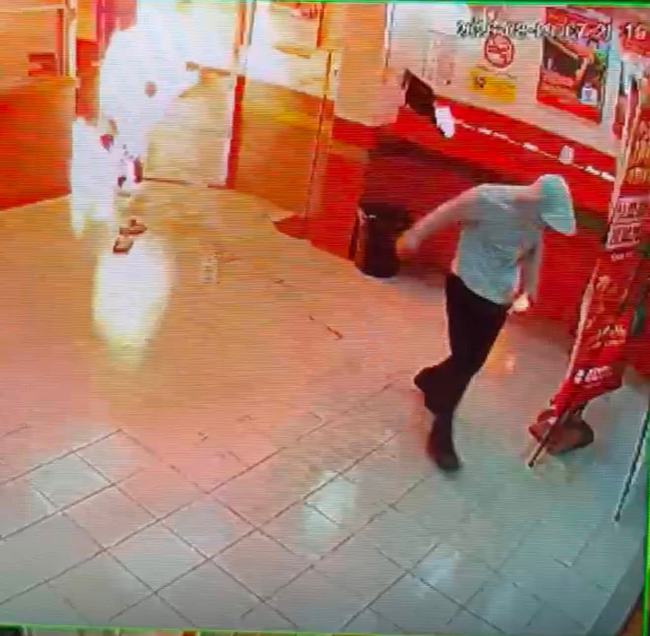 Lottery worker set on fire (2)