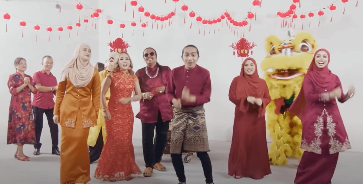 Malay version of CNY song 'Dong Dong Qiang' 04-min