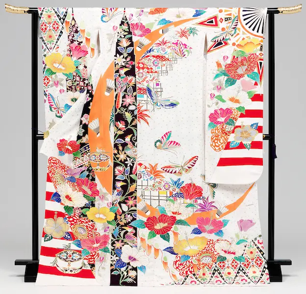 Japan designs malaysia themed kimono featuring the petronas towers, wau, and shuttlecocks | weirdkaya