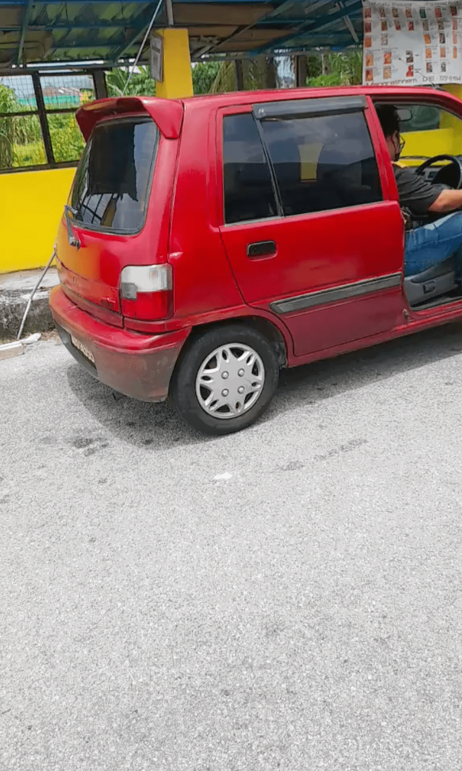 M'sian couple buy themselves a used kancil with rm10k epf withdrawal 01