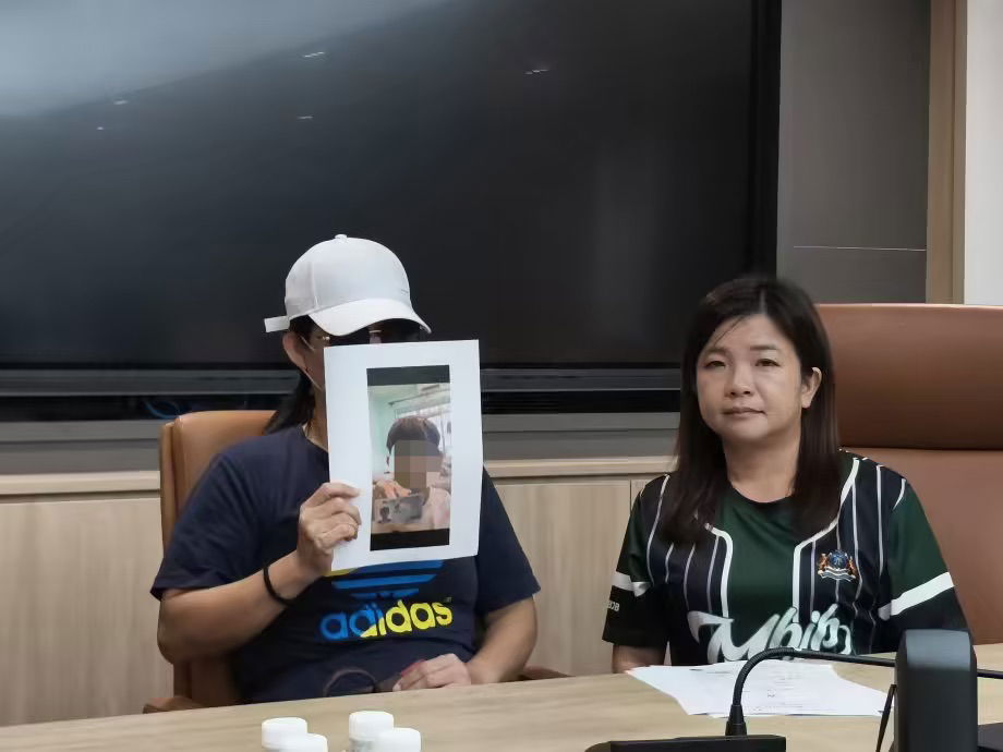 Mum disowns eldest son (1)