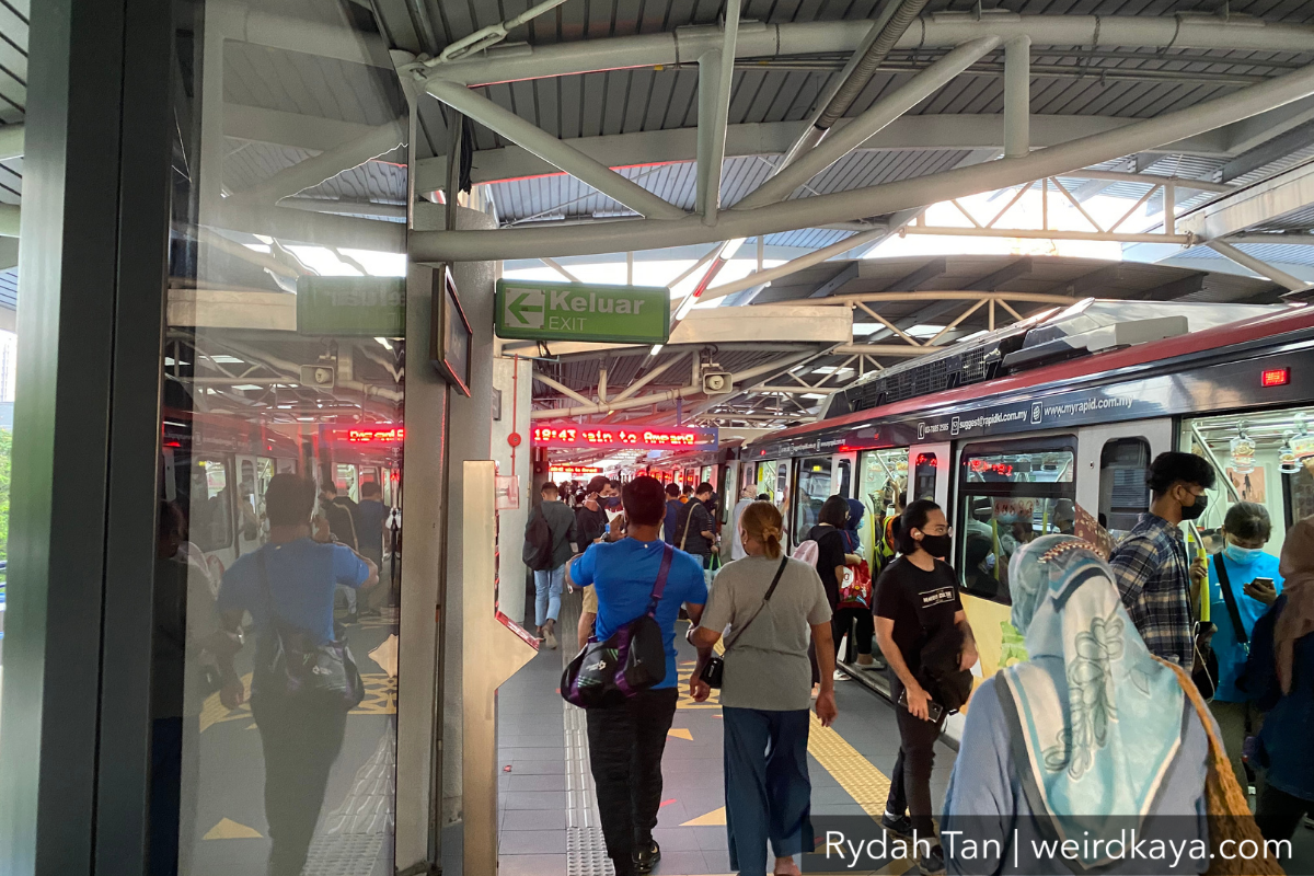 Malaysian unhappy with mrt rapidkl