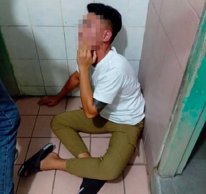 Perv caught inside toilet (2)