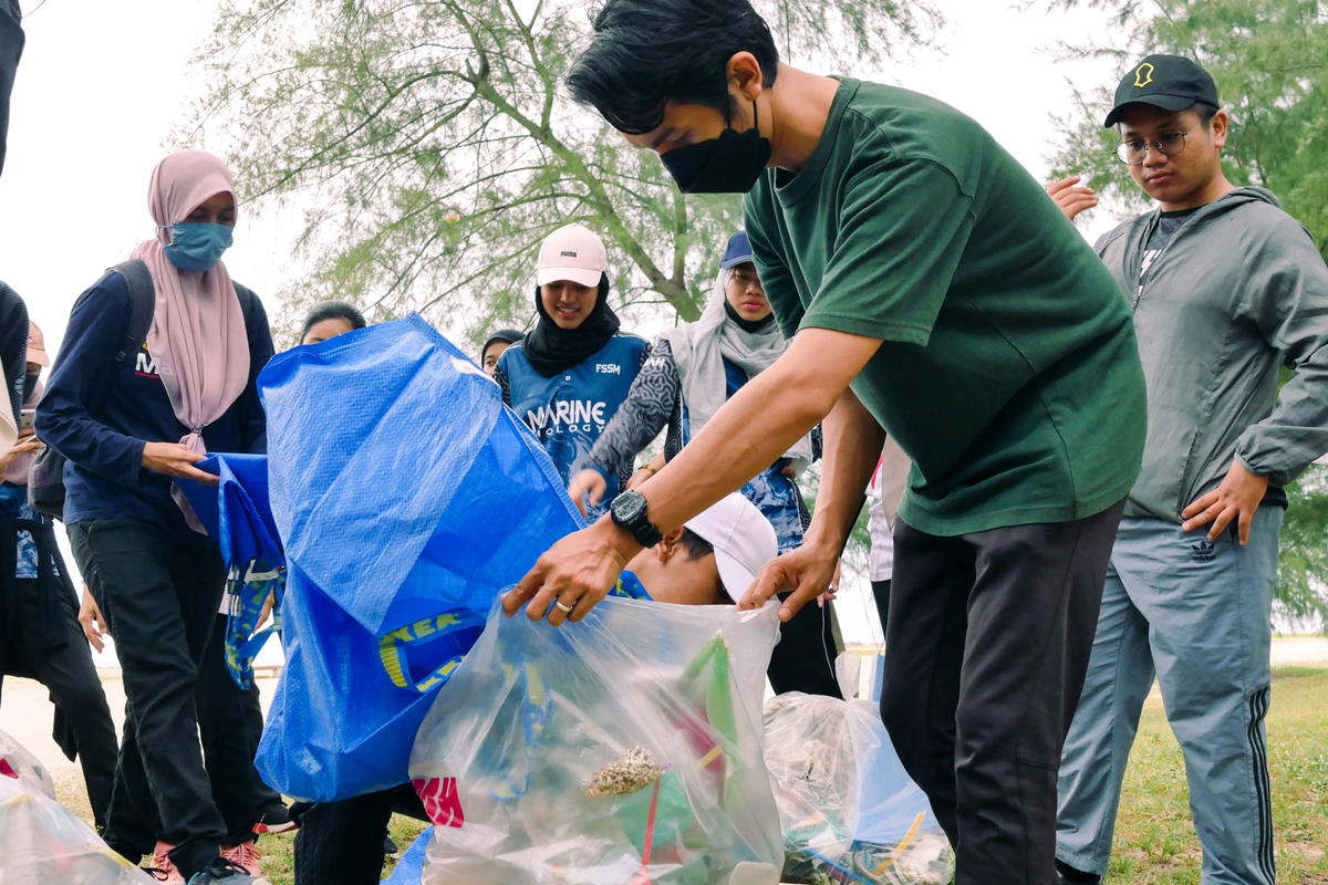 Take a look into uniqlo's adopt-a-beach & plastic upcycling livelihood project which addresses marine pollution