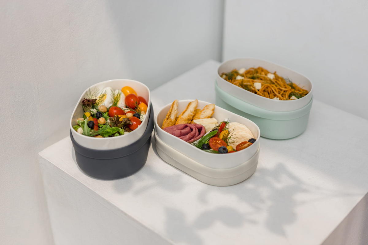 Swanz “ohayo bento” porcelain promotes a healthy eco-friendly lifestyle | weirdkaya