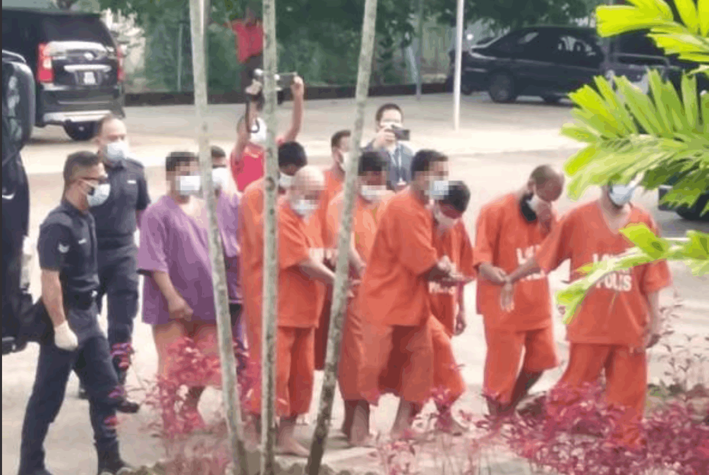 Police arrests 49 men for violating sop during aidiladha