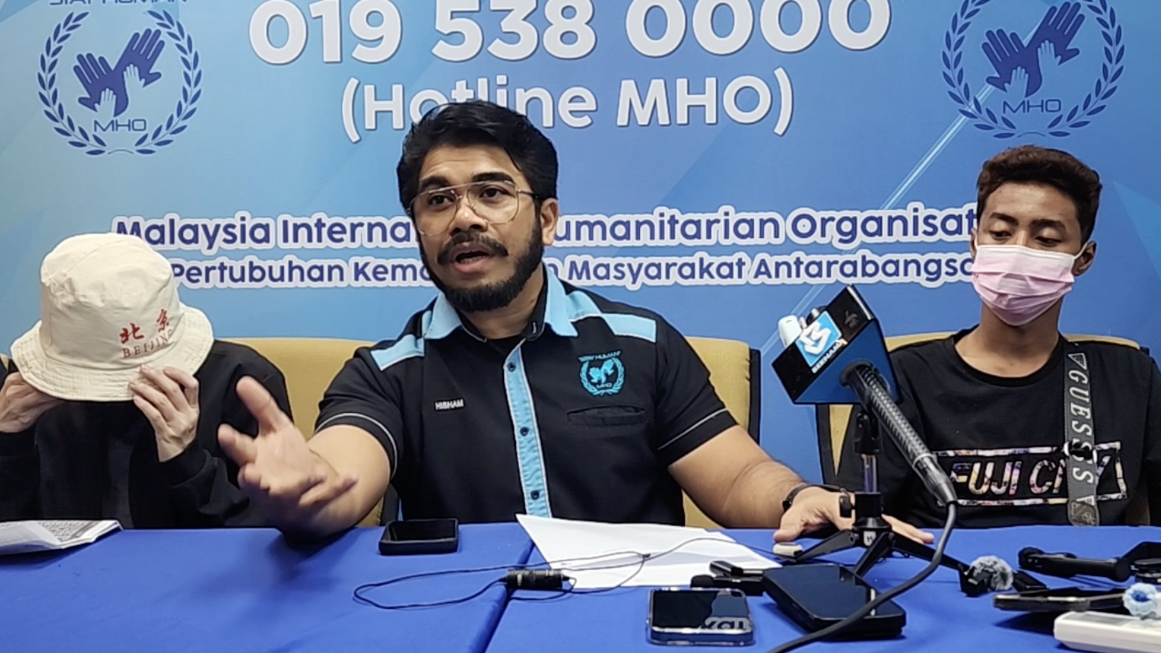 Datuk Hishamuddin Hashim speaking on MHO press conference 