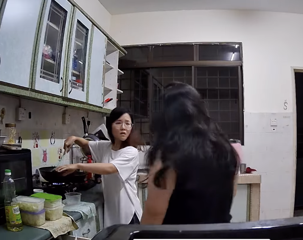 [video] girl slapped by housemate for cooking food at 5am | weirdkaya