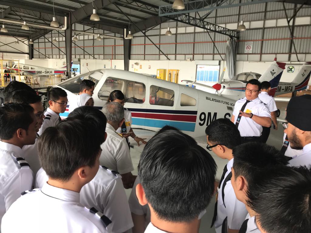 Wingless pilot in the pandemic: young malaysian looking forward to leave the tarmac | weirdkaya