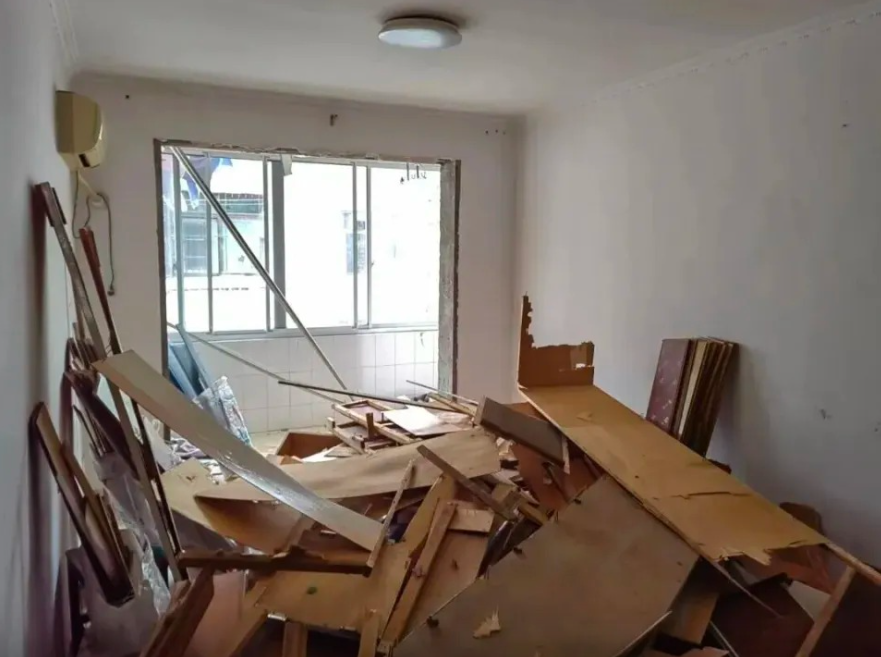 Wrong unit renovation (2)