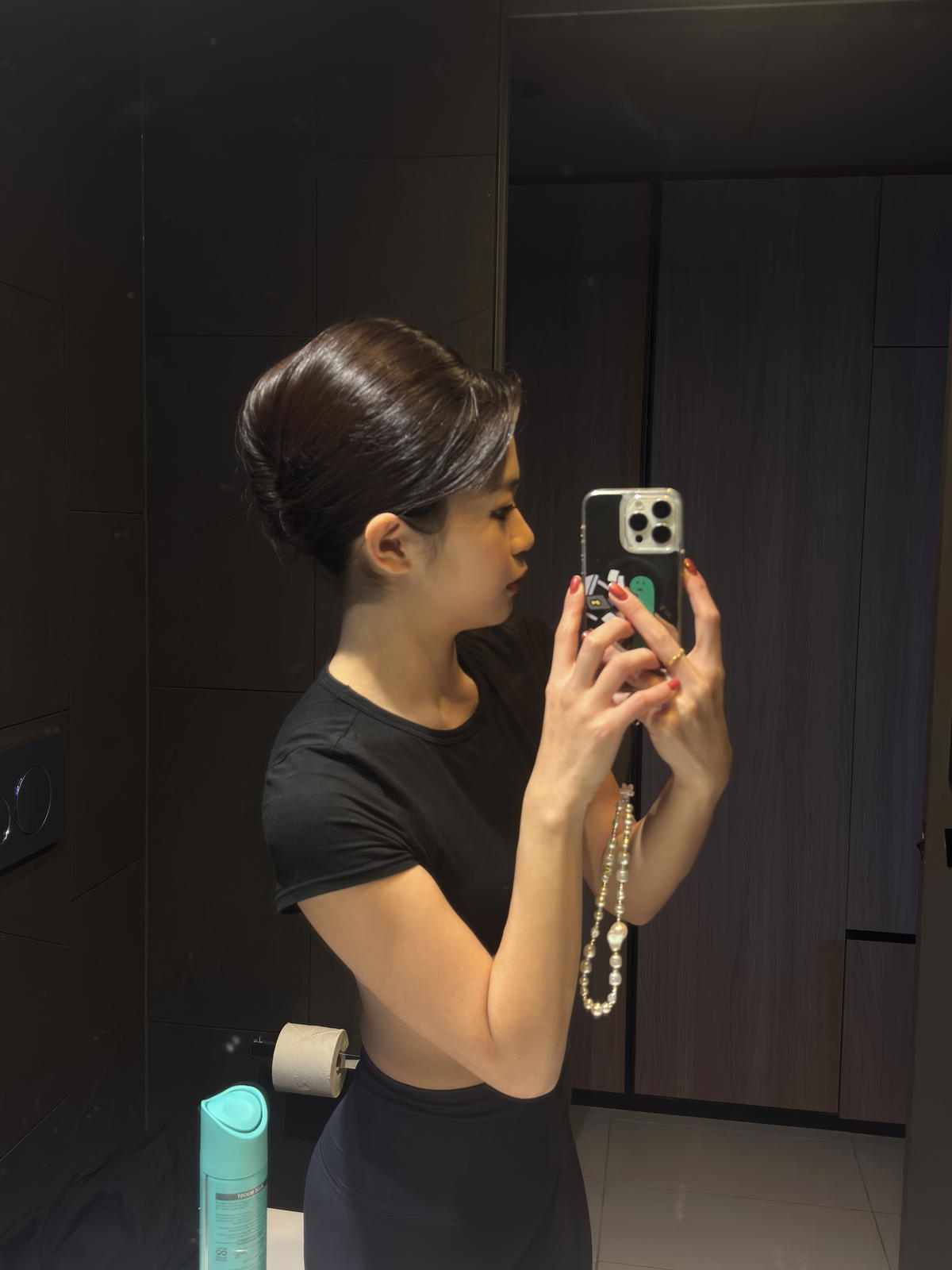 I’m A 26yo Flight Attendant Who Commutes From M’sia To S’pore For Work As Early As 4am To Chase My Dream