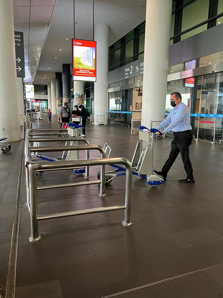 Anthony loke at klia 2