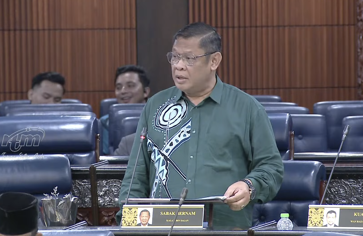 Bersatu MP Suggests Remaking Tugu Negara Soldiers As They Look "Too European"