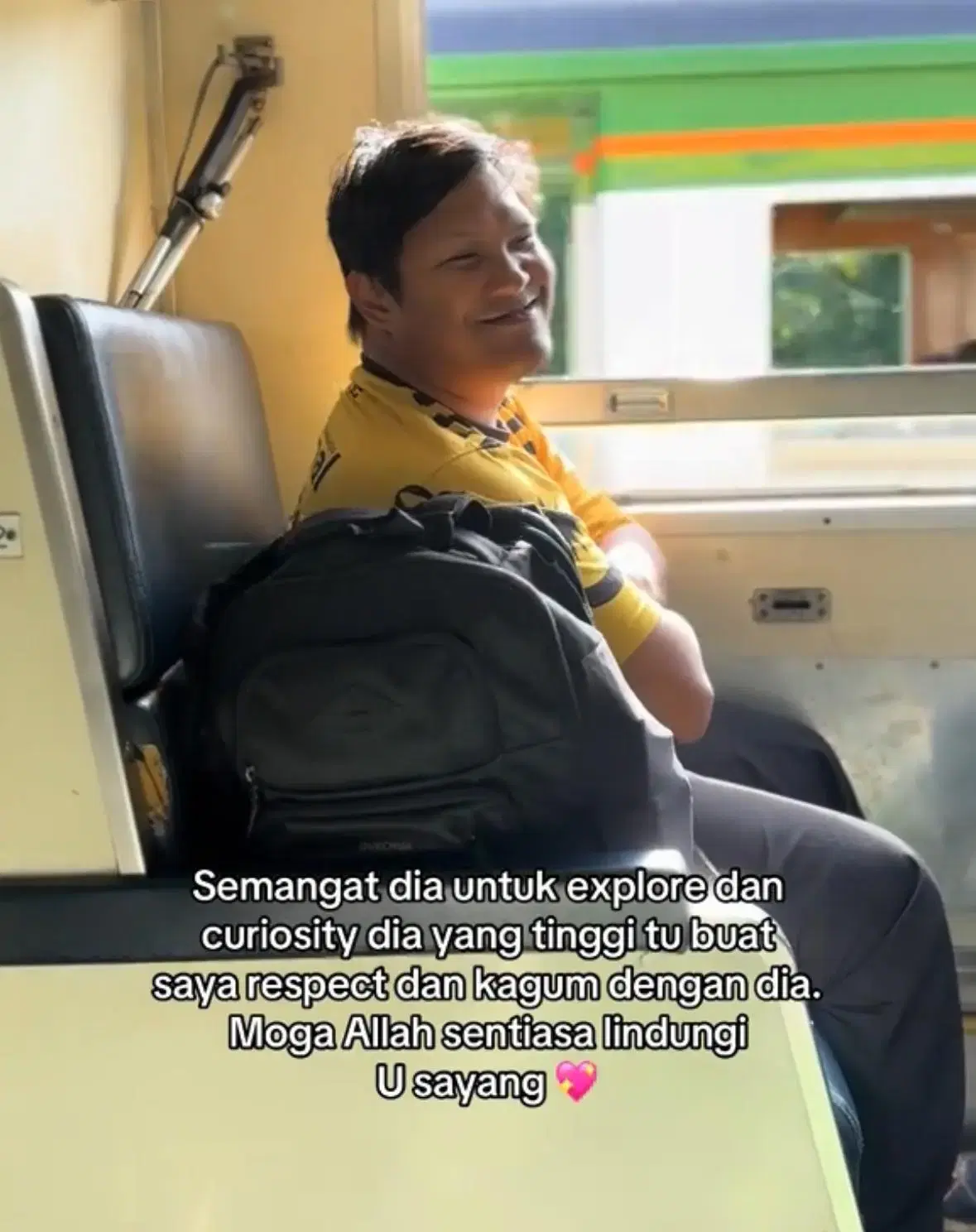 Blind M’sian Man Plans A Thailand Trip With Wife, Believes His Condition Shouldn’t Hold Him Back