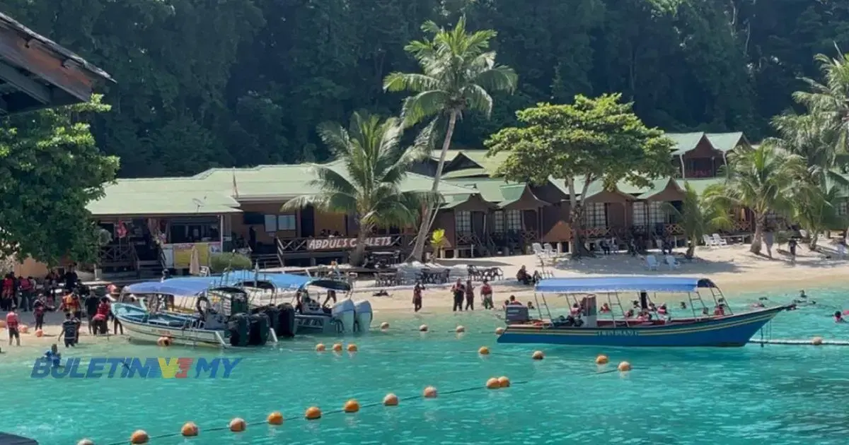 Boats at perhentian island