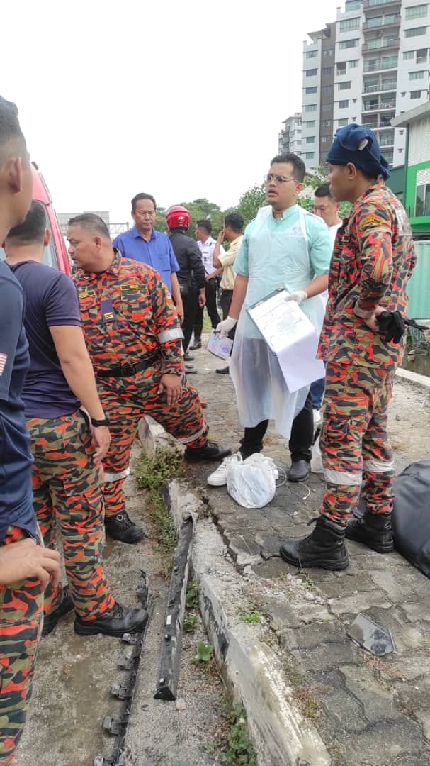 Bomba saving johor siblings and friend forensic