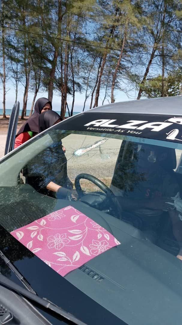 Broken windscreen caused by flying metal rod